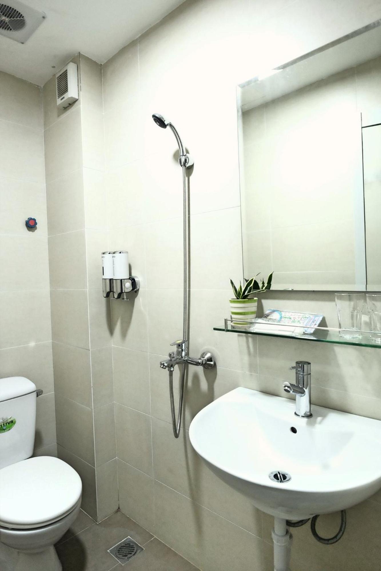 The Gallery Homestay - By Pegasy Group Hanoi Bagian luar foto